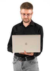 man with laptop image